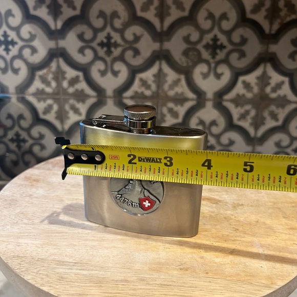 FLASK- STAINLESS STEEL FROM ZERMATT SWITZERLAND- MATTERHORN 4578M- COLLECTOR - Picture 2 of 5